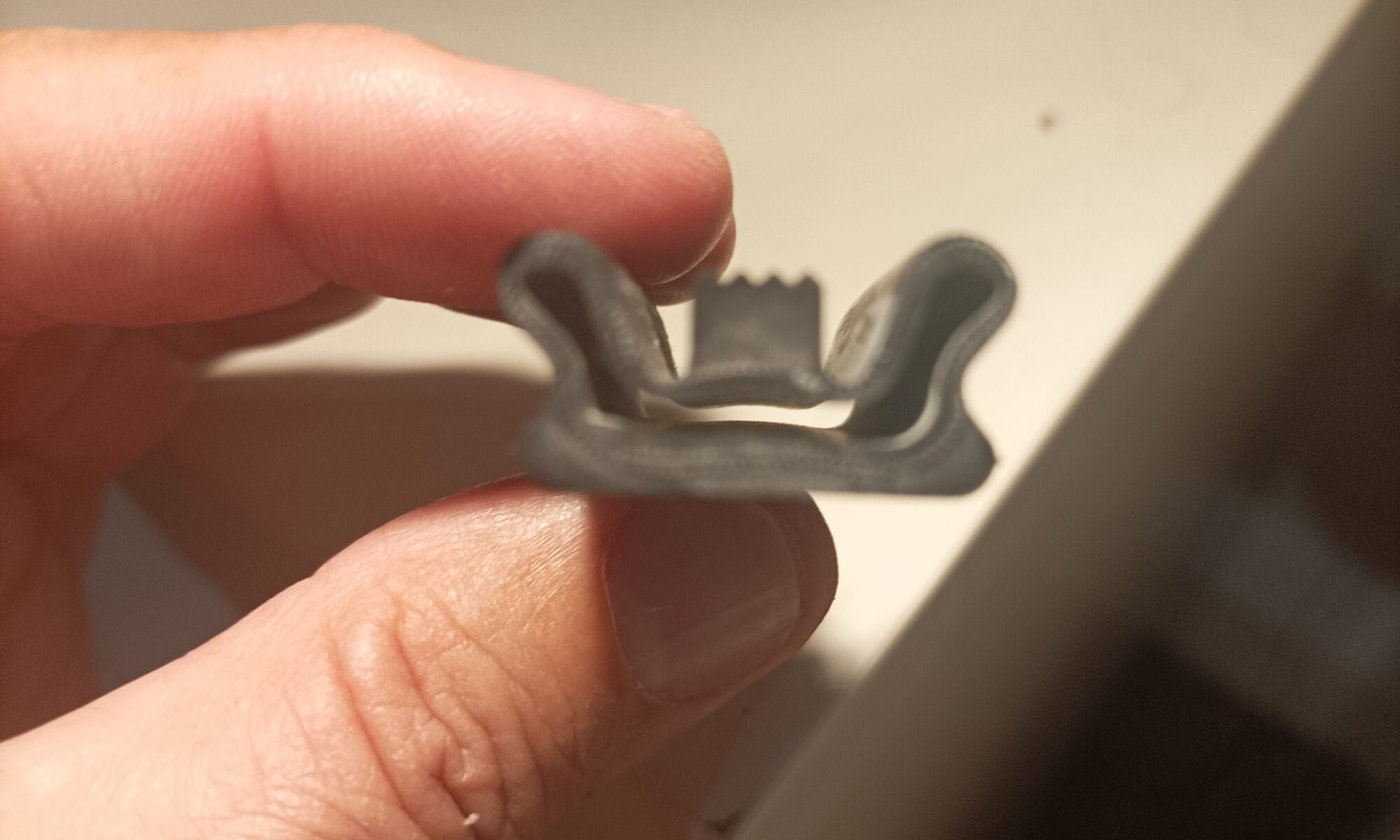 Muestra de perfil de goma NBR nitrílico con refuerzo de tela